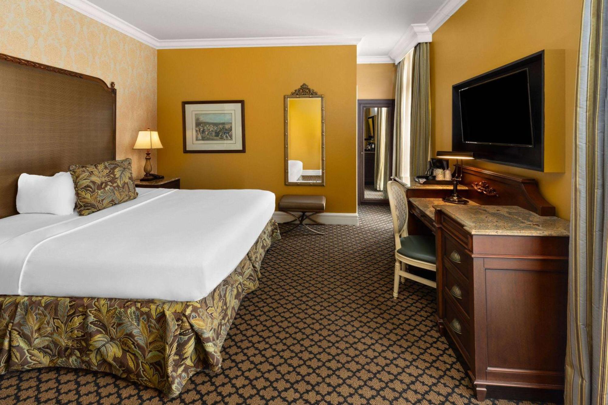Отель The Lafayette New Orleans By Kasa Экстерьер фото
