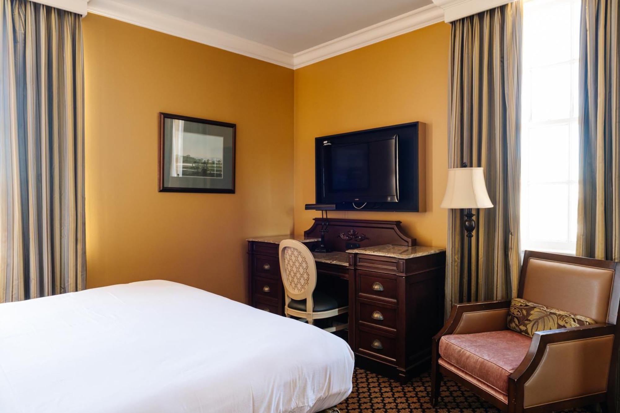 Отель The Lafayette New Orleans By Kasa Номер фото