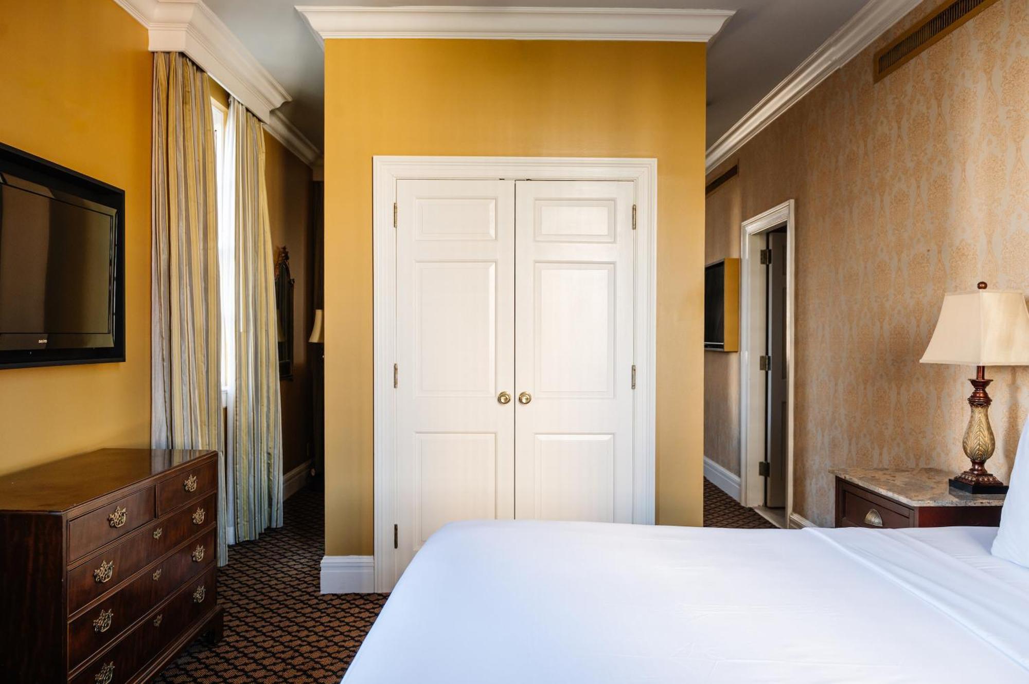 Отель The Lafayette New Orleans By Kasa Номер фото