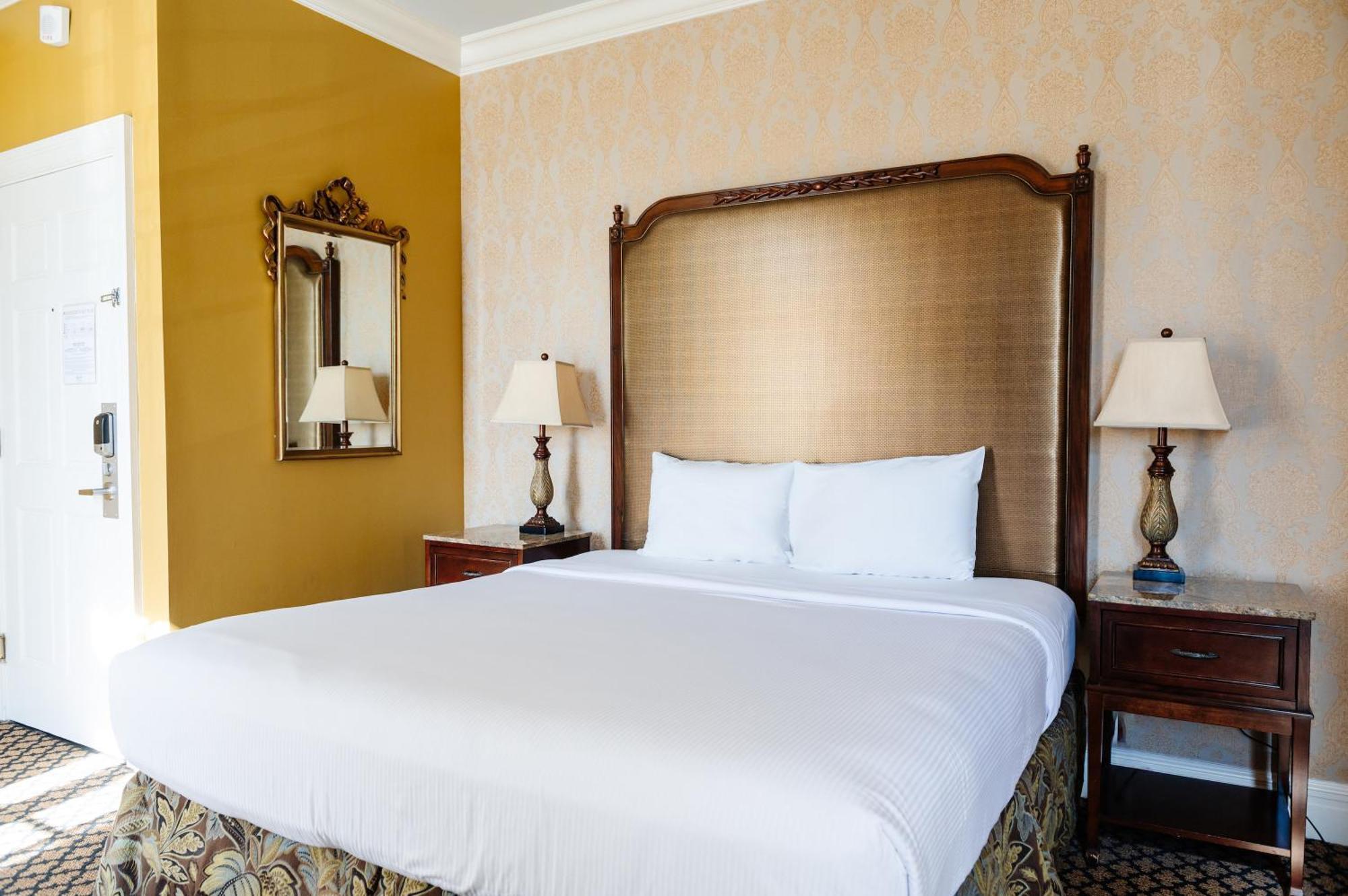 Отель The Lafayette New Orleans By Kasa Номер фото