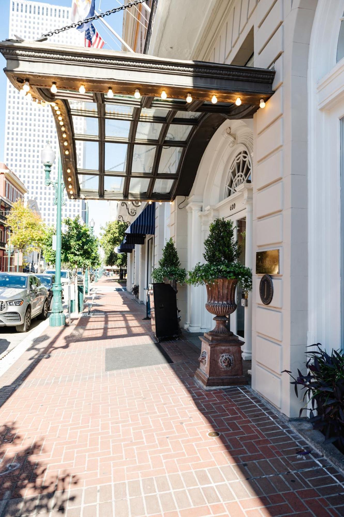 Отель The Lafayette New Orleans By Kasa Экстерьер фото