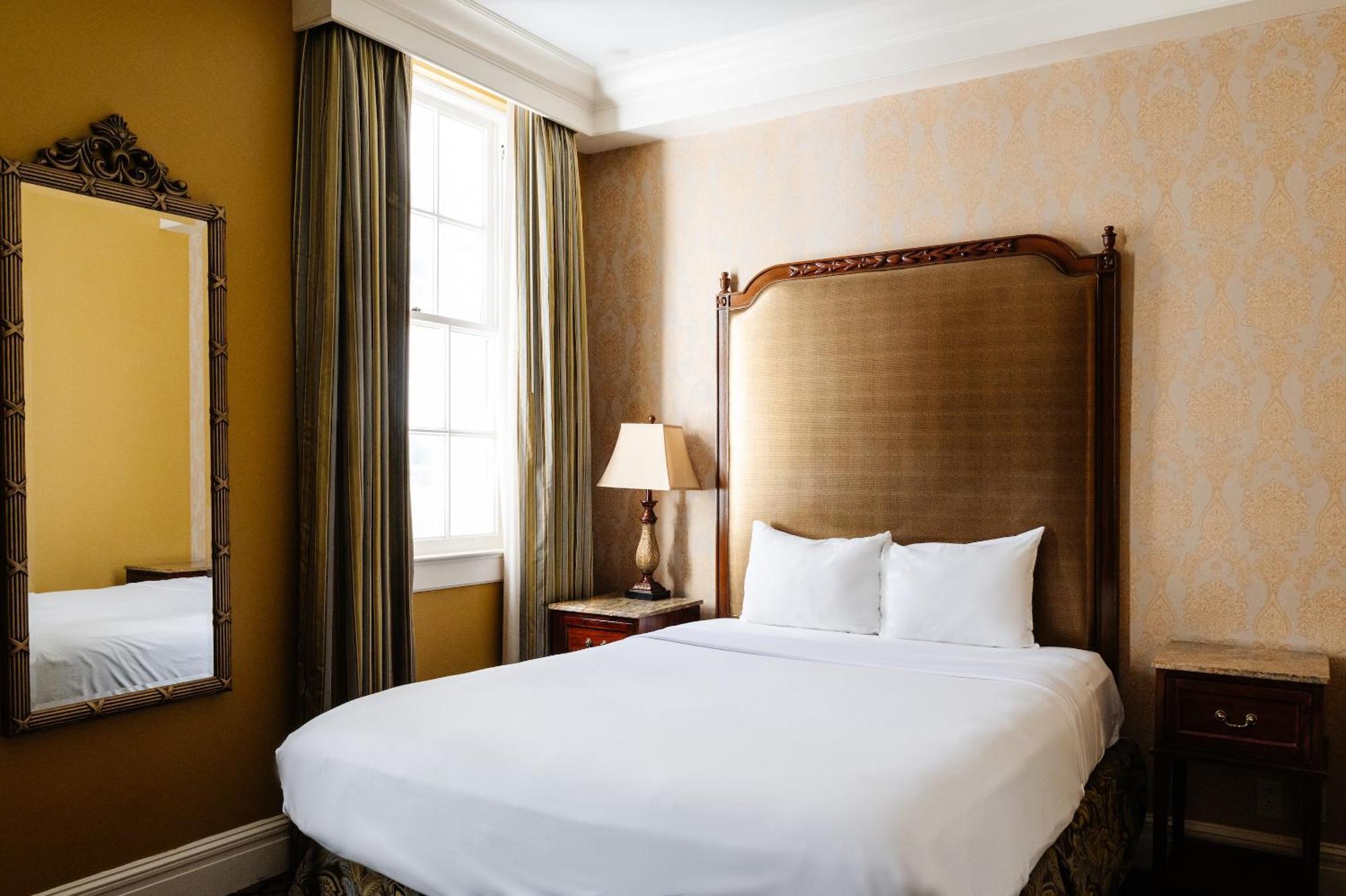 Отель The Lafayette New Orleans By Kasa Экстерьер фото